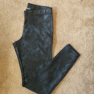 Sale ! Express size M python print thick leggings